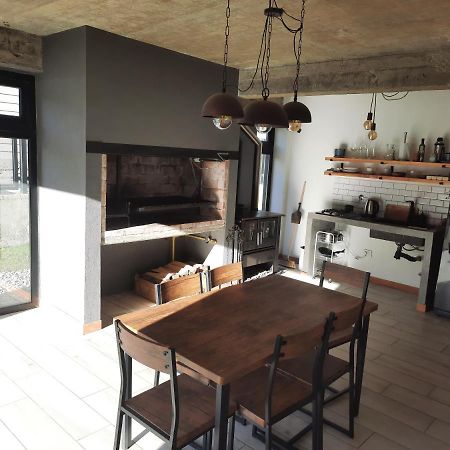Casa De Invitados Con Parrilla Y Horno A Lena Ushuaia Ngoại thất bức ảnh